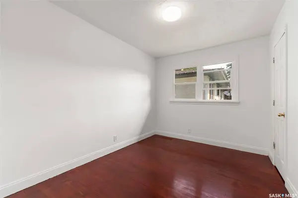 1300 Aberdeen STREET, Regina, SK S4T 5K2