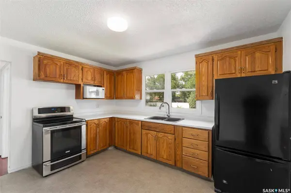 1300 Aberdeen STREET, Regina, SK S4T 5K2