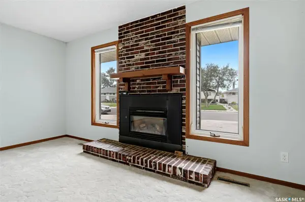 65 McCaul CRESCENT, Regina, SK S4R 3X3