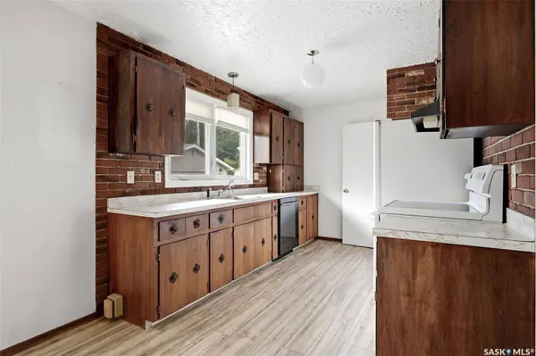 65 McCaul CRESCENT, Regina, SK S4R 3X3