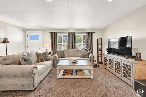 1558 N 400 W, Sunset, UT 84015