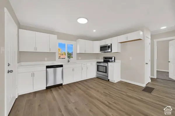 560 W 5000 S, Washington Terrace, UT 84405