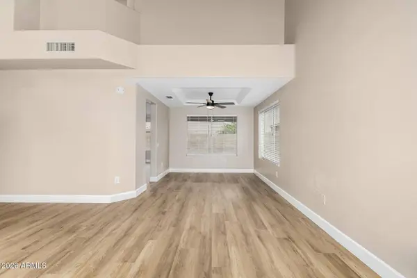 1445 E COUNTRYWALK Lane, Chandler, AZ 85225