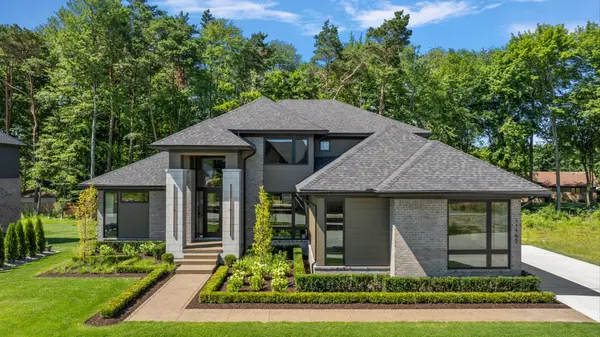 Paul Anthony Homes custom home in Shelby Township
