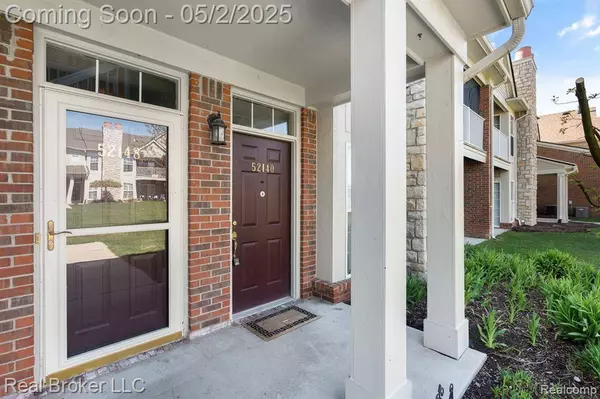 52140 NAUGATUCK Drive, Macomb Twp, MI 48042