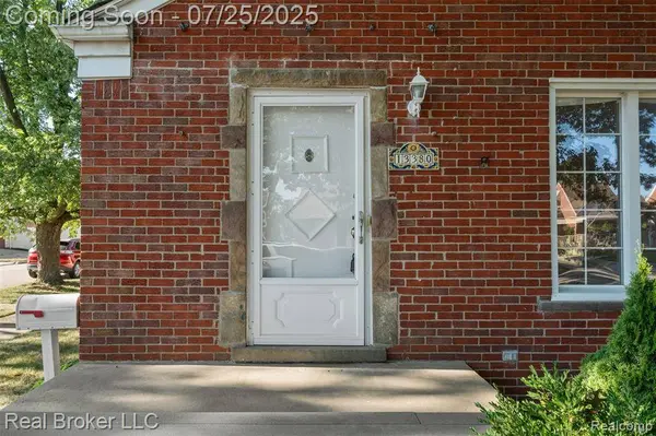 13380 Netherwood Street, Southgate, MI 48195