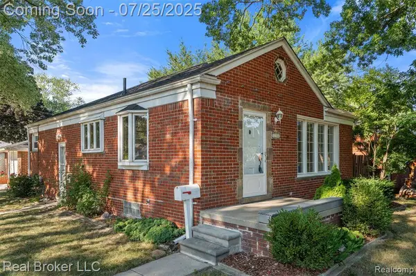 13380 Netherwood Street, Southgate, MI 48195