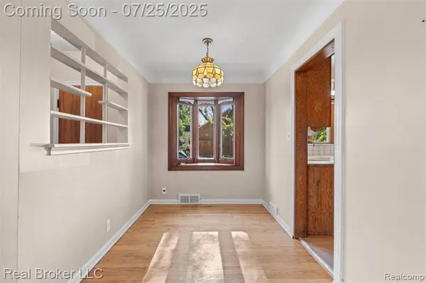 13380 Netherwood Street, Southgate, MI 48195