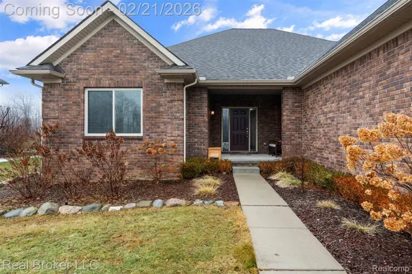 5439 Morgan Lake DR, Clarkston, MI 48348