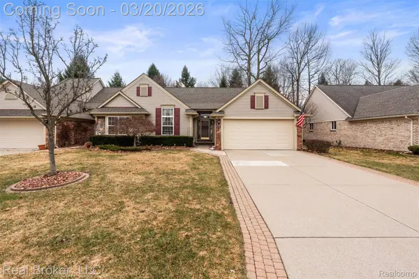 5776 Woodview DR #6, Sterling Heights, MI 48314