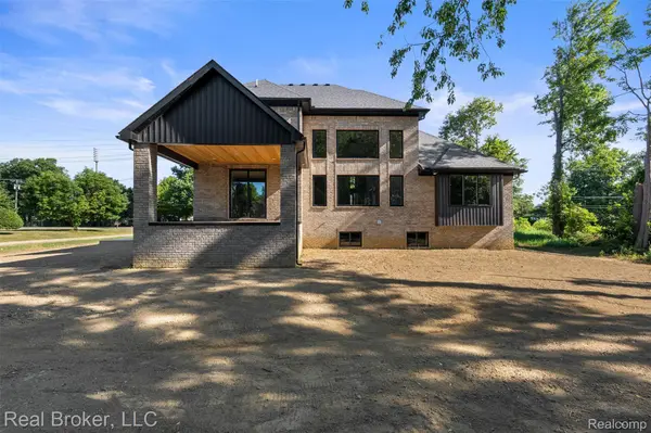 12114 22 Mile Rd, Shelby Charter Township, MI 48315