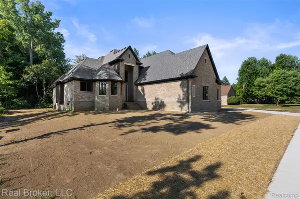 12114 22 Mile Rd, Shelby Charter Township, MI 48315