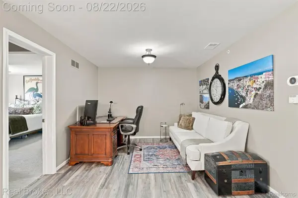 55407 Ambassador CT, Shelby Charter Township, MI 48316