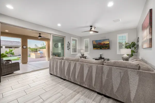 10308 E Thistle Ave, Mesa, AZ 85212-8618