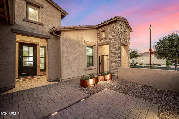 10210 E THORNTON Avenue, Mesa, AZ 85212