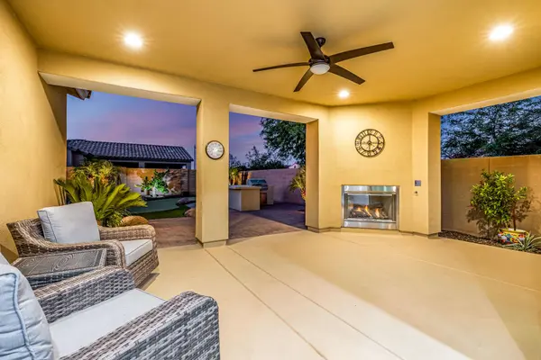 10308 E Thistle Ave, Mesa, AZ 85212-8618