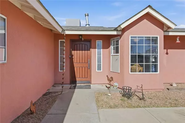 5713 W Crystal DR, Golden Valley, AZ 86413