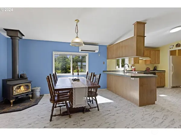 632 Meier RD, Winlock, WA 98596