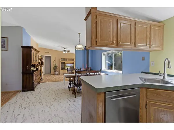 632 Meier RD, Winlock, WA 98596