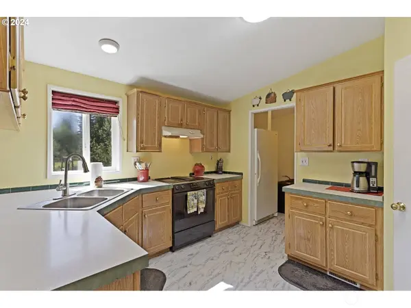 632 Meier RD, Winlock, WA 98596