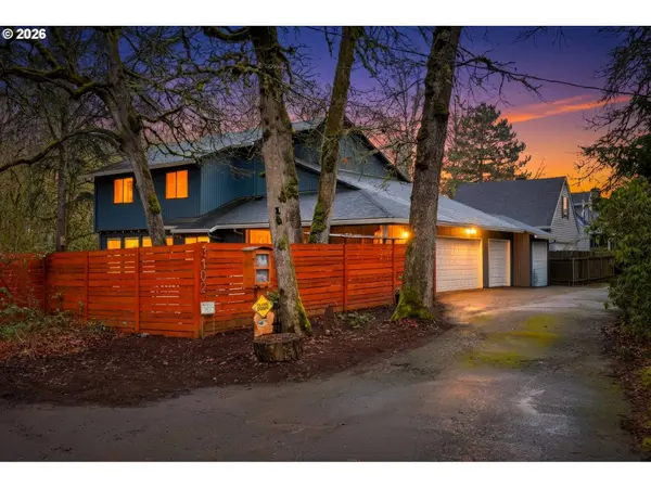 3102 NE ROYAL OAKS DR, Vancouver, WA 98662