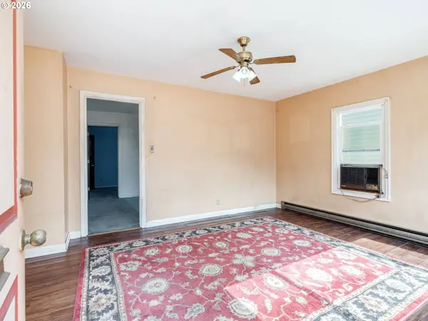 1820 E 33RD ST, Vancouver, WA 98663
