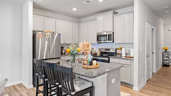 Atlanta, GA 30315-7563,585 McWilliams Rd SE #903