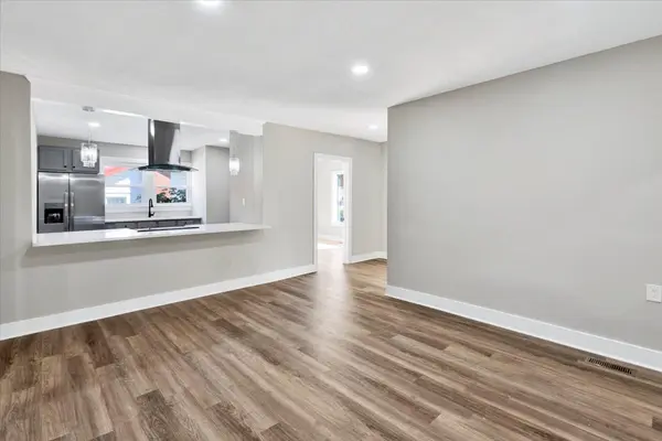 6712 2nd Ave S, Birmingham, AL 35212-1718