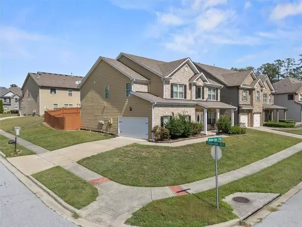 3819 Maiden Fern LN, Snellville, GA 30039