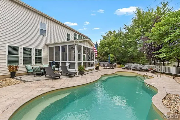 1020 Brook Mont DR, O'fallon, MO 63366