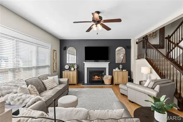 616 Prairiegate CT, Lake St Louis, MO 63367
