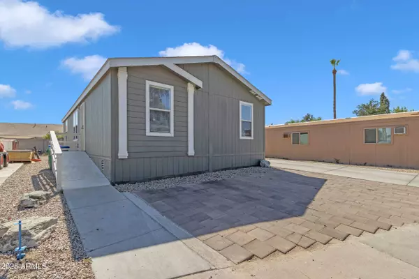 1650 S ARIZONA Avenue #352, Chandler, AZ 85286