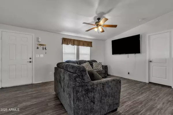 1650 S ARIZONA Avenue #352, Chandler, AZ 85286