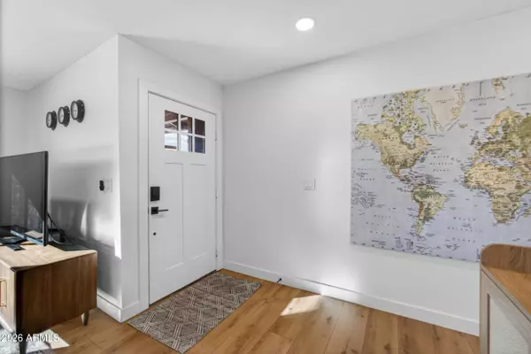 701 N APACHE Drive, Chandler, AZ 85224