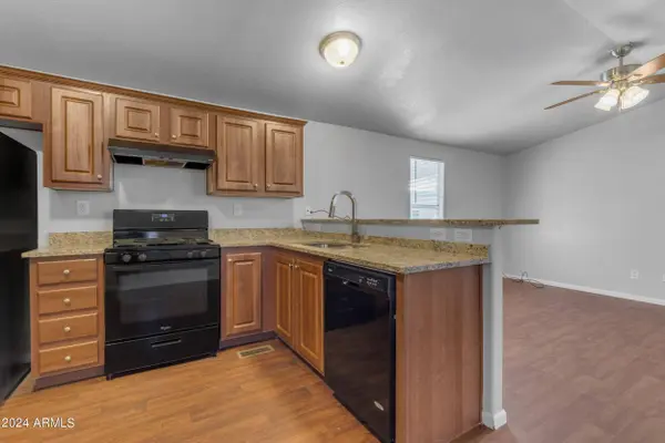 1650 S ARIZONA Avenue #240, Chandler, AZ 85286