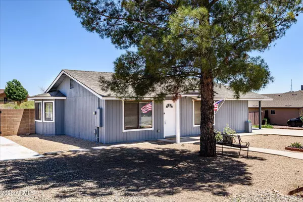 13819 S Bluebird Lane, Spring Valley, AZ 86333