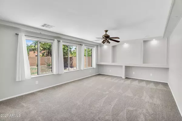 45638 W DUTCHMAN Drive, Maricopa, AZ 85139