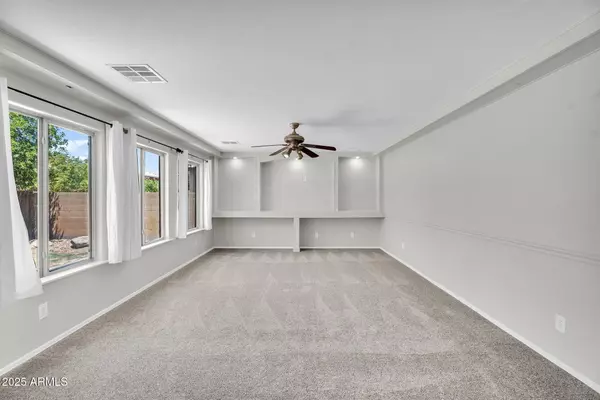 45638 W DUTCHMAN Drive, Maricopa, AZ 85139