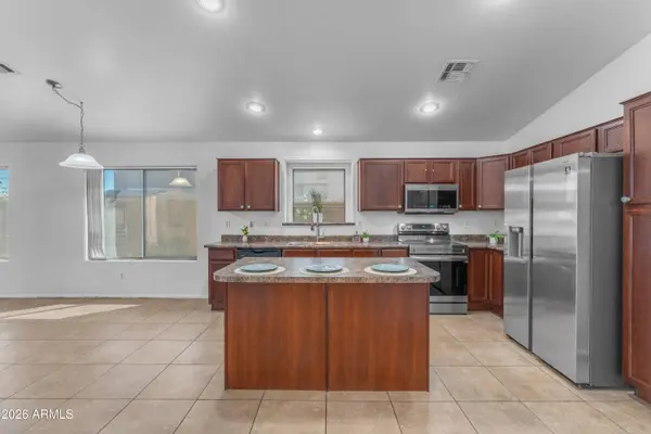 10340 W ALBENIZ Place, Tolleson, AZ 85353