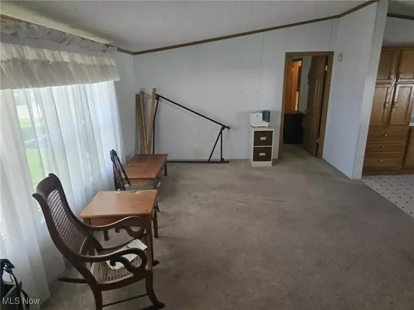 930 Leonard AVE, Zanesville, OH 43701