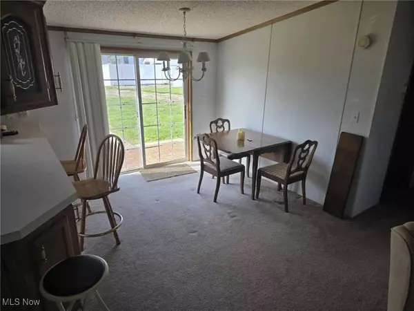 930 Leonard AVE, Zanesville, OH 43701