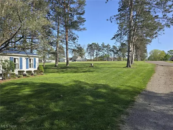 3155 Harper DR, Nashport, OH 43830