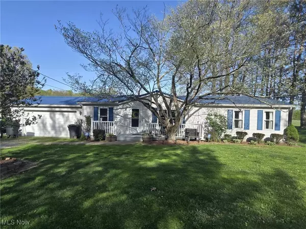 3155 Harper DR, Nashport, OH 43830