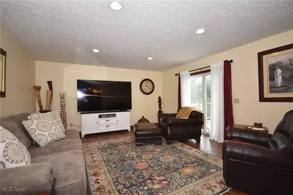 7283 Cattle DR, Nashport, OH 43830