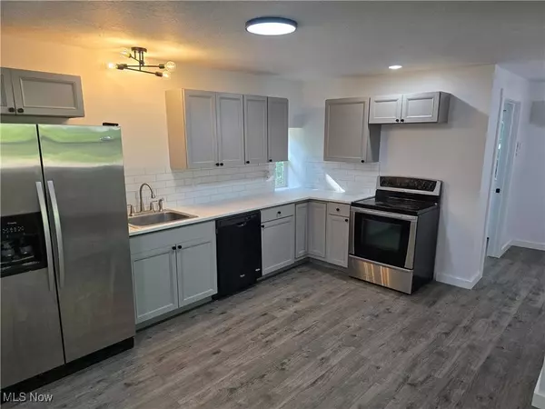 2887 Olde Falls RD, Zanesville, OH 43701