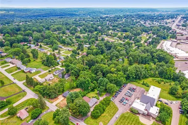 610 Military RD, Zanesville, OH 43701