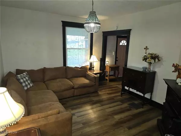 202 Meek AVE, Byesville, OH 43723