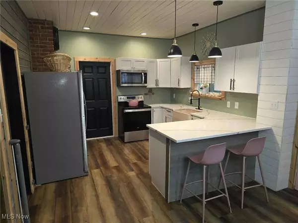 202 Meek AVE, Byesville, OH 43723