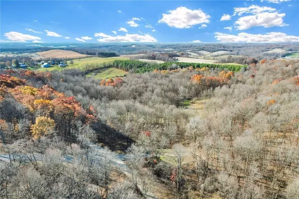 Mulberry RD SE, Mount Perry, OH 43760