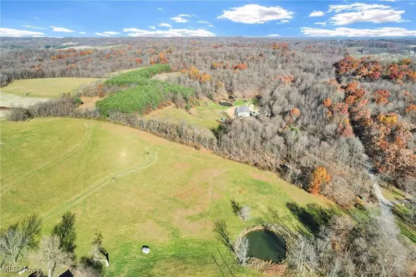 Mulberry RD SE, Mount Perry, OH 43760